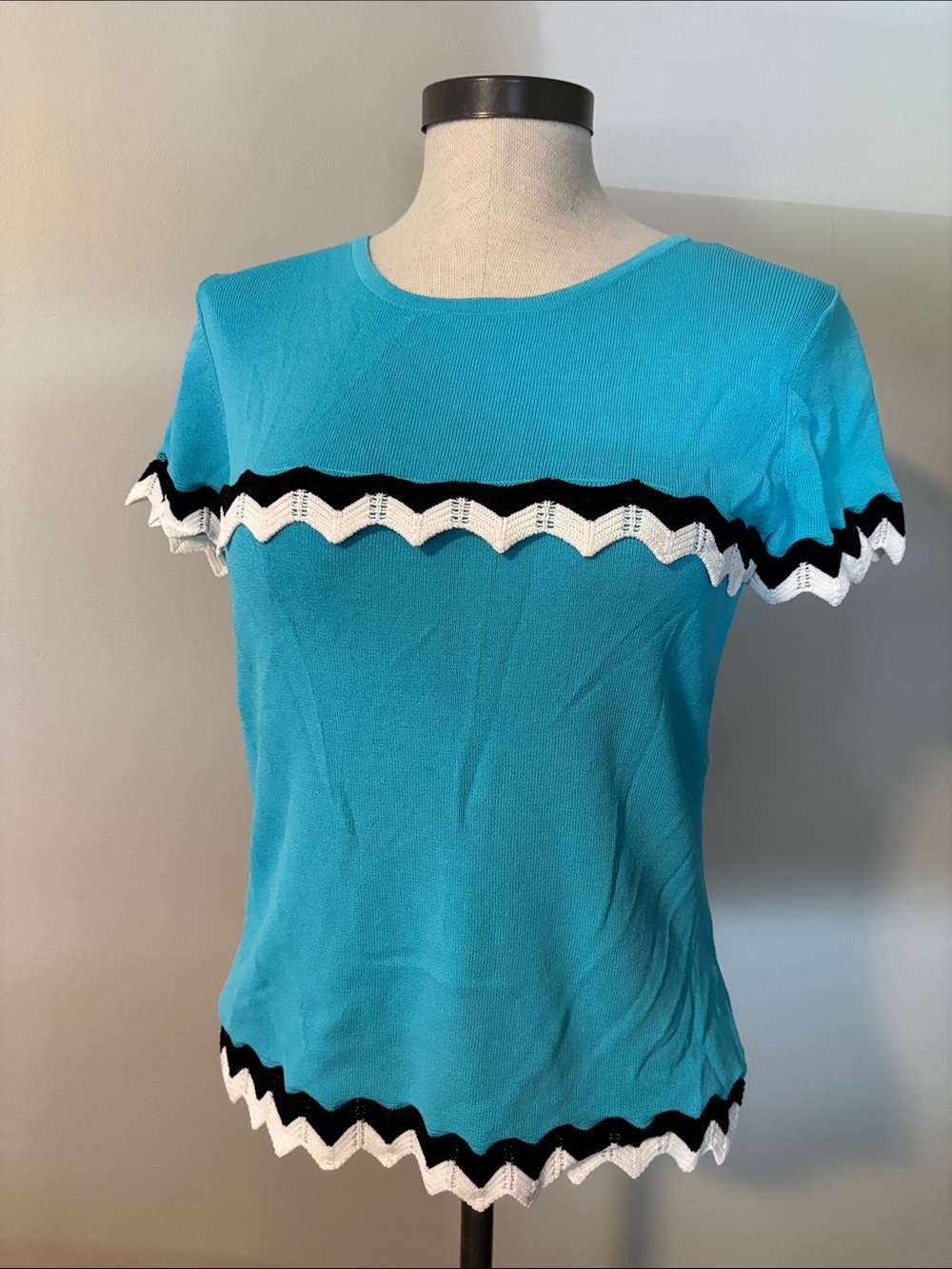 Women’s Turquoise Short Sleeve Top with Chevron Trim